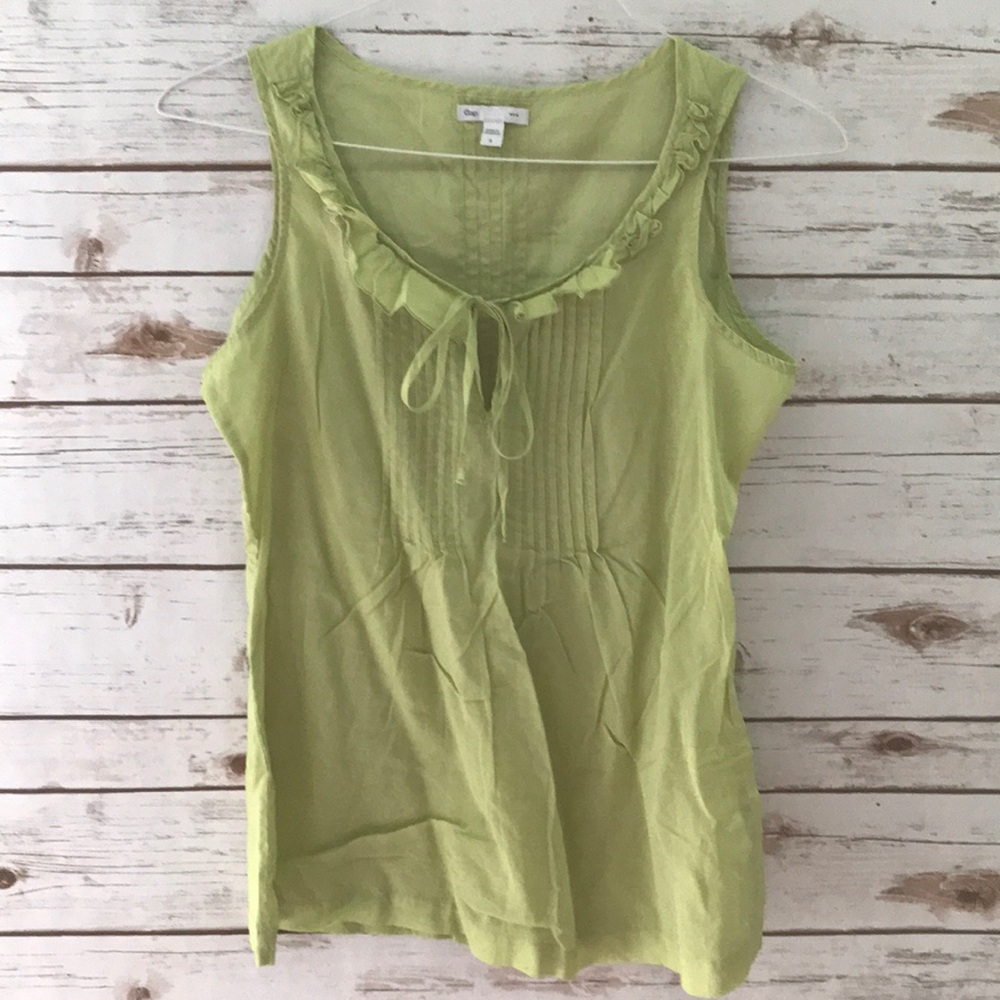 • GAP ••• Green Ruffled Top • - Picture 3 of 5